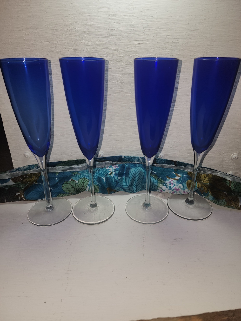 Set of 4 Cobalt Blue Champagne Flutes
